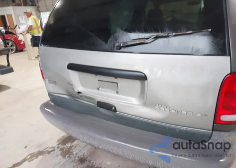 1998 Plymouth Voyager из США, поврежденный, VIN 2P4FP2536WR814152